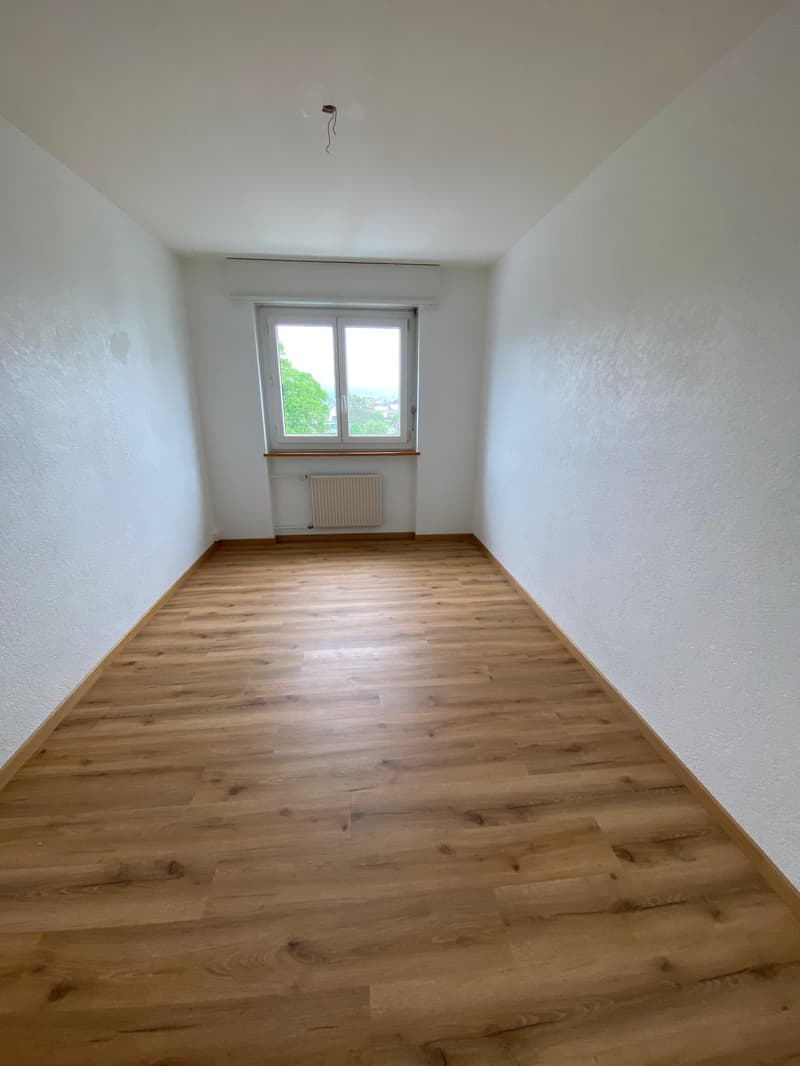 Beautiful and spacious 3-room apartment on the 4th floor (8)