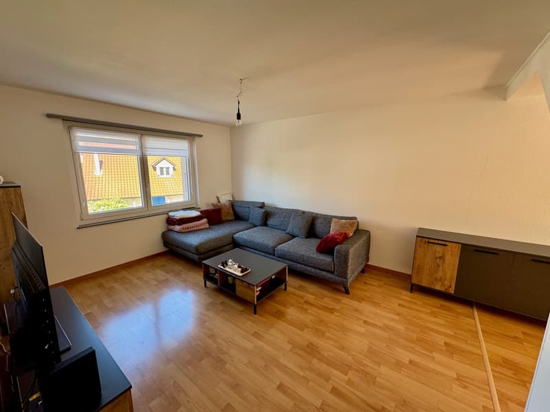 Sehr schönes 4-Zimmer-Apartment im 1. Stock (4)