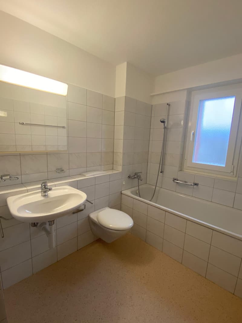 Schönes 4-Zimmer-Apartment im 2. Stock (8)
