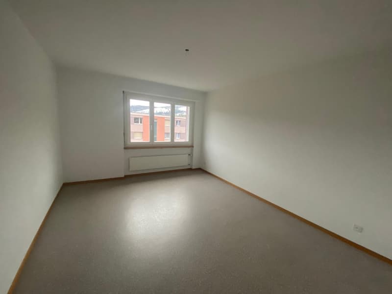 Schönes 4-Zimmer-Apartment im 2. Stock (5)