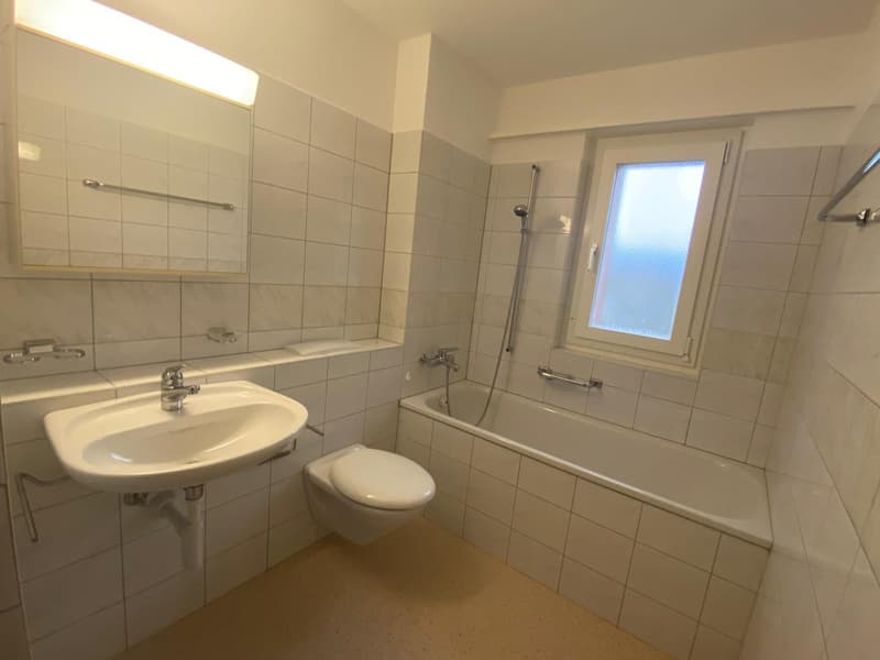 Schönes 4-Zimmer-Apartment im 2. Stock (6)