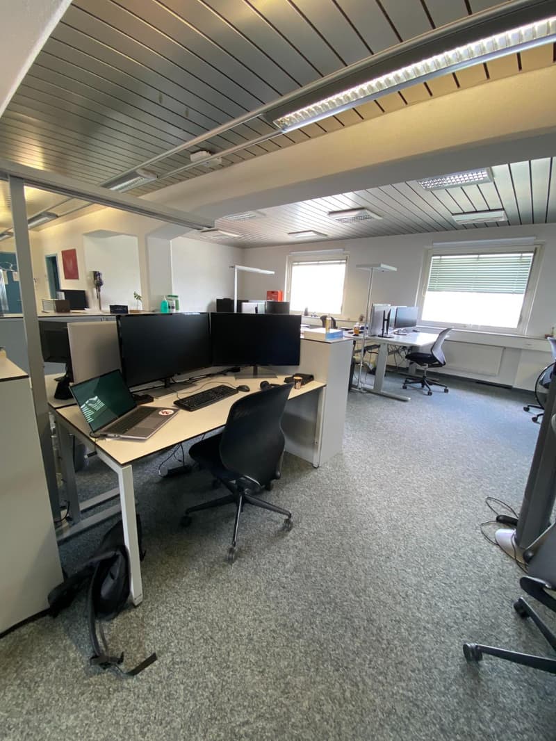 Helles 2-Zimmer-Büro im Herzen von Delémont (7)