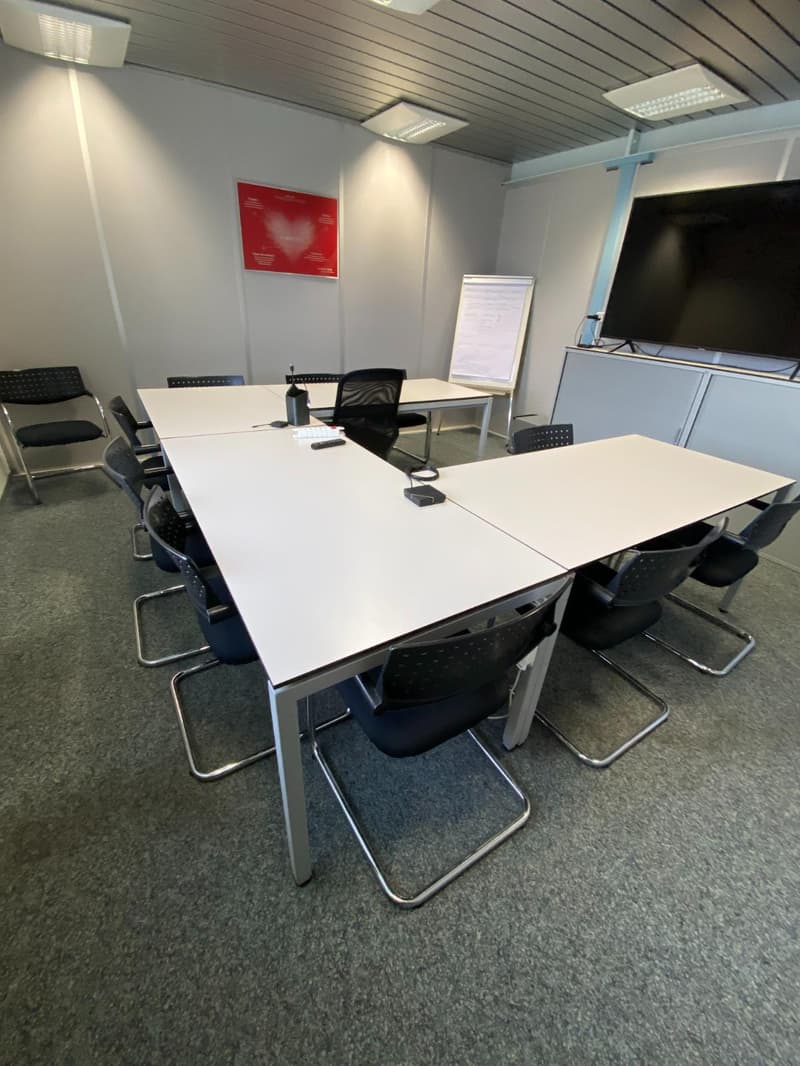 Helles 2-Zimmer-Büro im Herzen von Delémont (2)