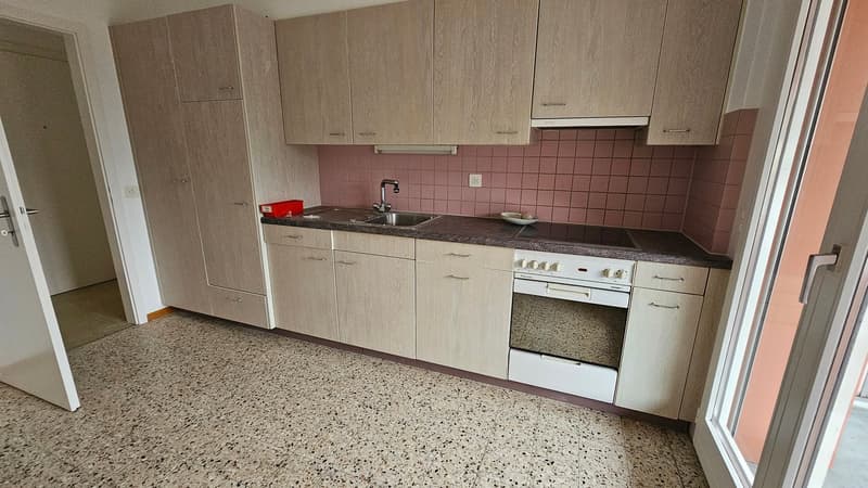 Beautiful 4-room apartment on the 2nd floor (2)