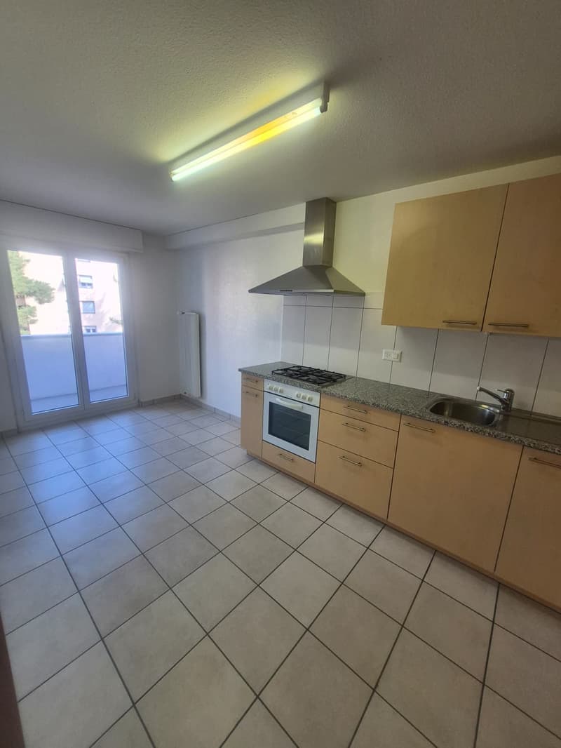 Schönes und geräumiges 3-Zimmer-Apartment im 3. Stock (3)