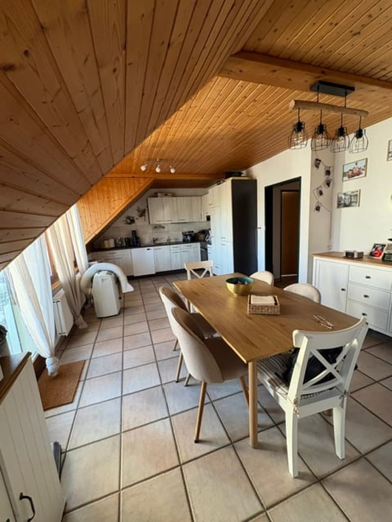 Joli appartement de 3 pièces au 2e étage (3)