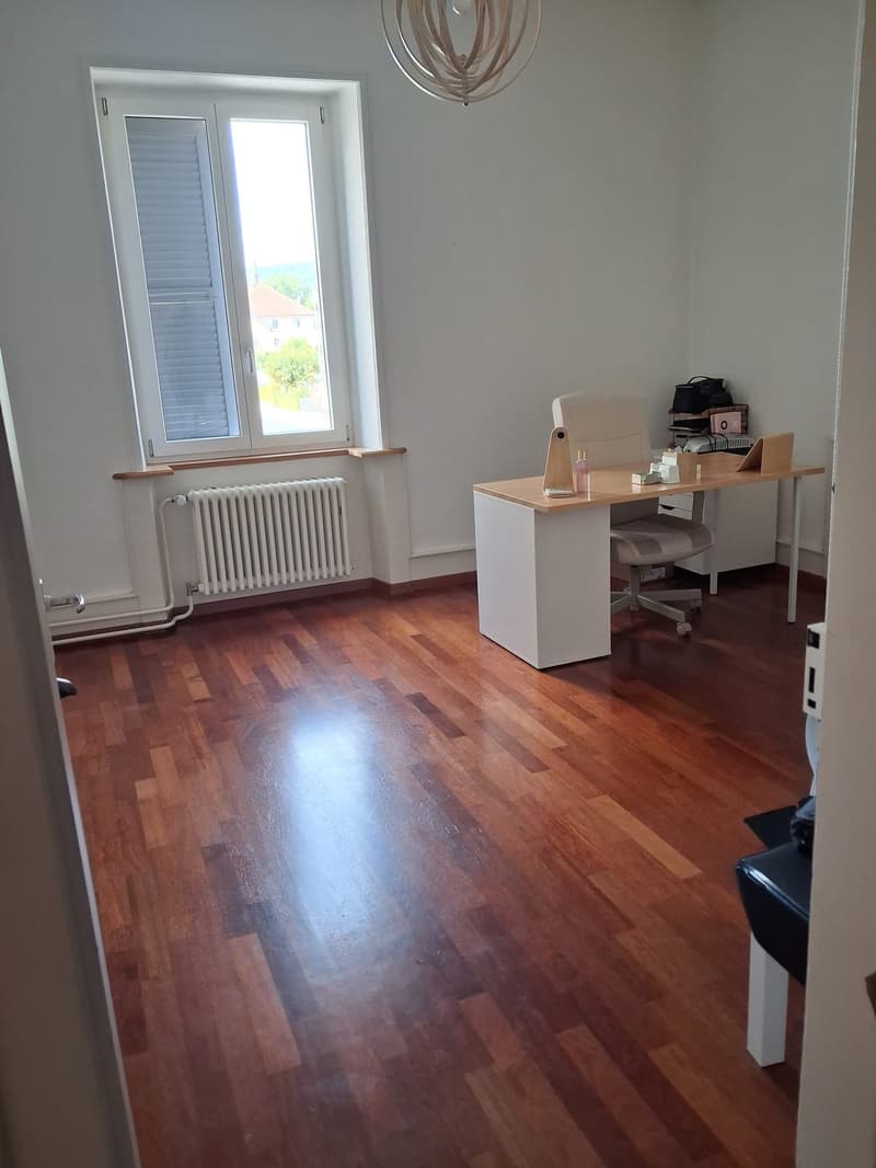 Bel appartement de 4,5 pièces au 1er étage (7)