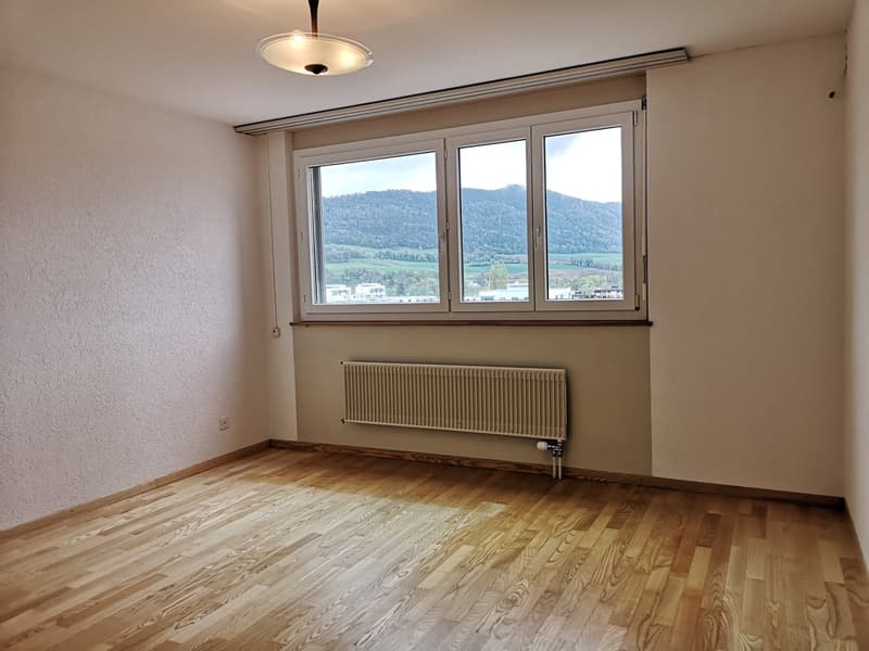 For sale in Delémont: 3.5-room apartment, with private garage, view of the city (22)