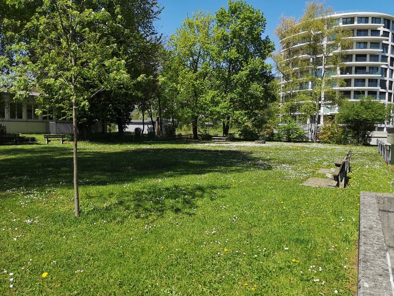 For sale in Delémont: 3.5-room apartment, with private garage, view of the city (5)