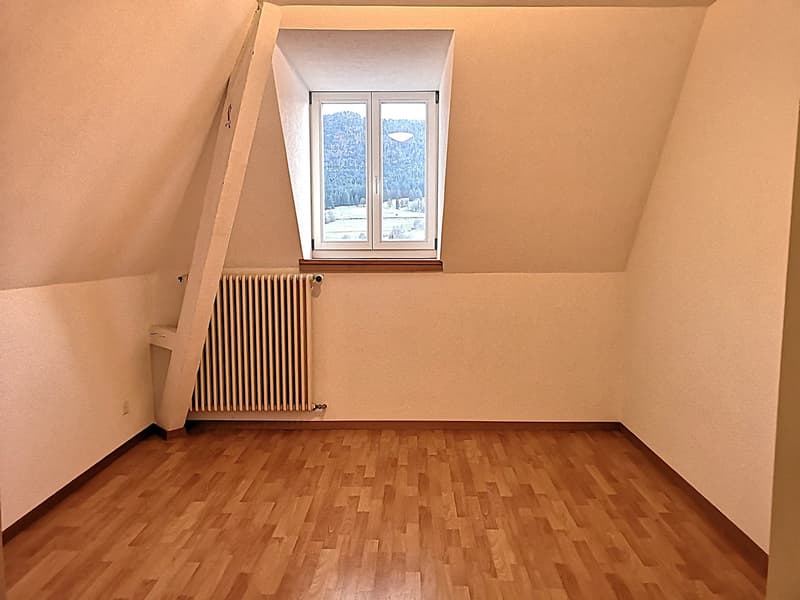 Bella casa unifamiliare o multifamiliare con garage, posti auto, terrazze, giardino (44)