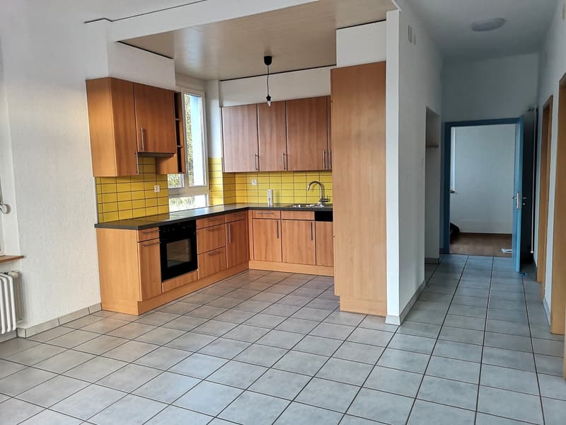 Bella casa unifamiliare o multifamiliare con garage, posti auto, terrazze, giardino (31)
