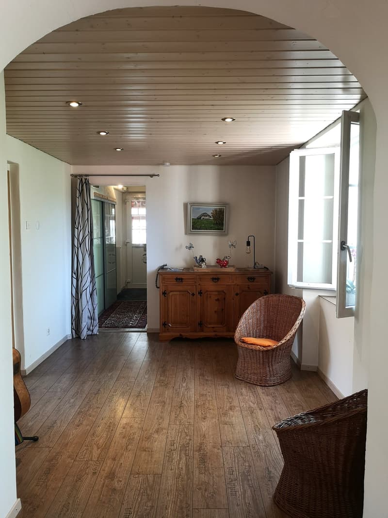 Grande casa familiare con 8,5 locali a Lajoux, possibilità di gestione di camere per gli ospiti (13)