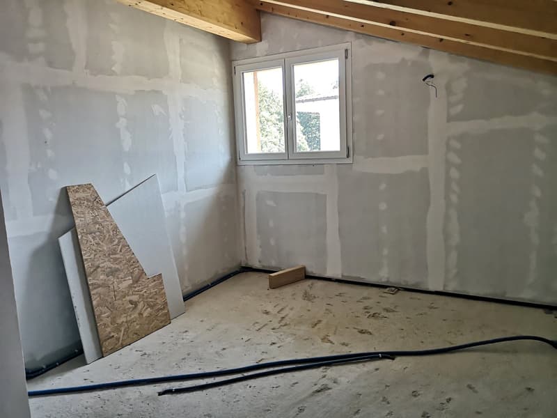 Maison de 4.5pces + mezzanine en périphérie de Saignelégier, sera vendue complètement rénovée (30)