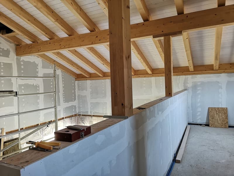 Maison de 4.5pces + mezzanine en périphérie de Saignelégier, sera vendue complètement rénovée (34)