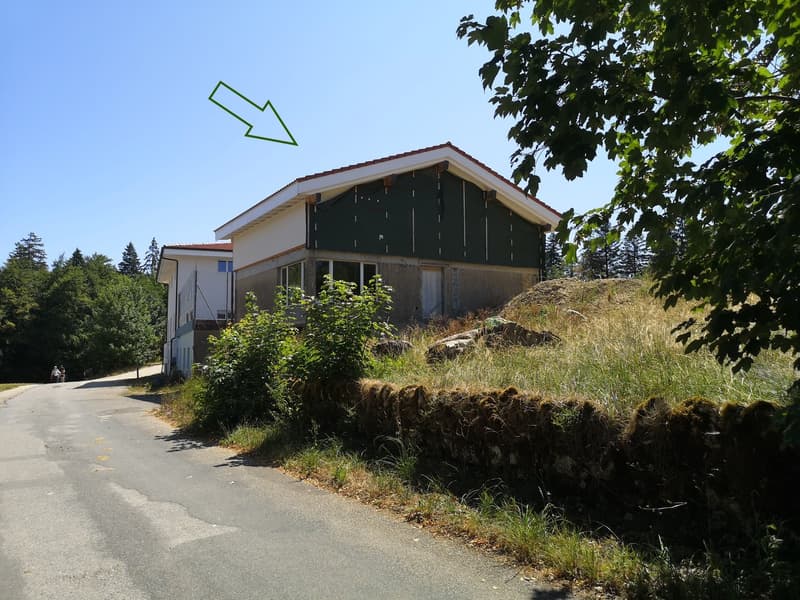 Maison de 4.5pces + mezzanine en périphérie de Saignelégier, sera vendue complètement rénovée (2)