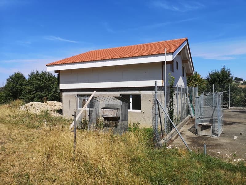 Maison de 4.5pces + mezzanine en périphérie de Saignelégier, sera vendue complètement rénovée (7)