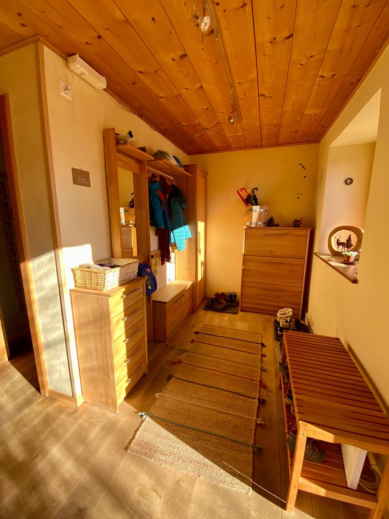 Spacieuse maison avec jardin, écurie, grange / Geräumiges Haus mit Garten, Stall, Scheune (13)