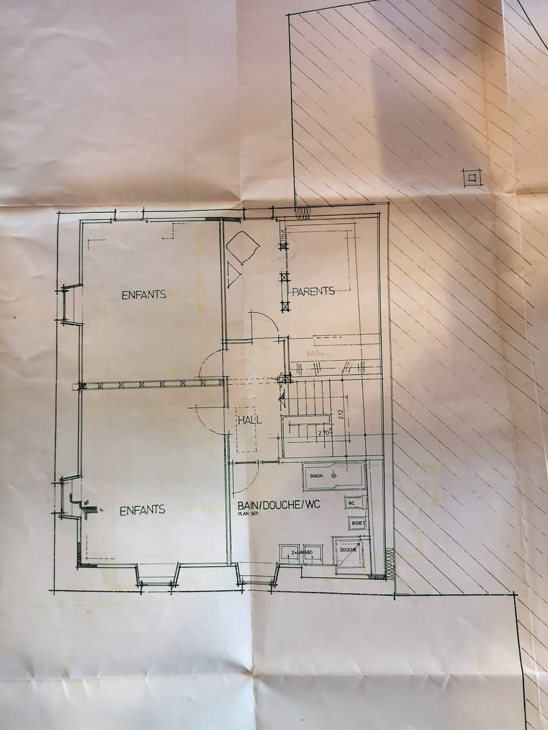 Spacieuse maison avec jardin, garage, grange / Geräumiges Haus mit Garten, Garage, Scheune (46)