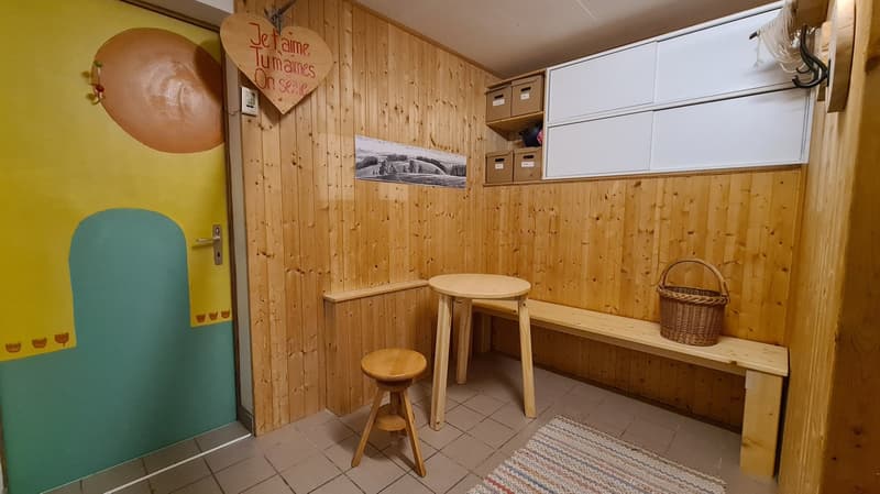 Spacieuse maison avec jardin, garage, grange / Geräumiges Haus mit Garten, Garage, Scheune (22)