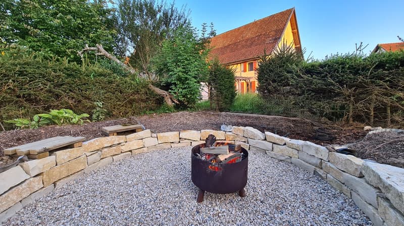 Spacieuse maison avec jardin, garage, grange / Geräumiges Haus mit Garten, Garage, Scheune (10)