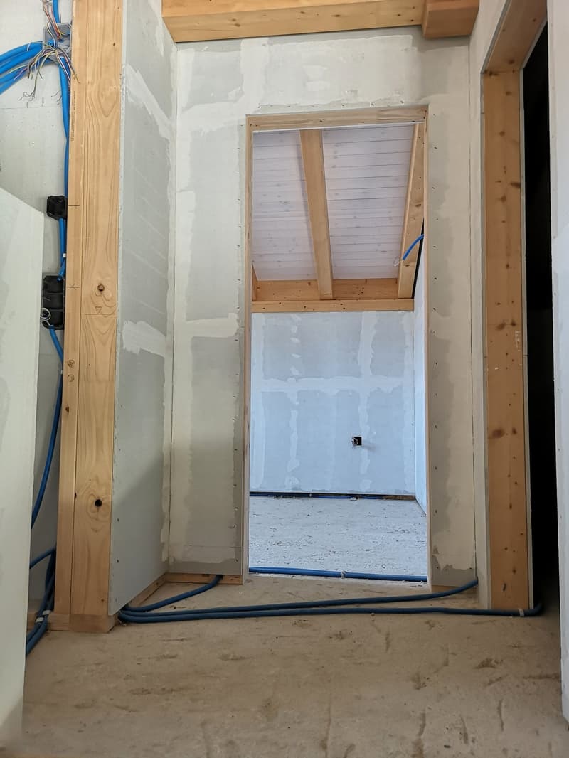 Maison de 4.5pces + mezzanine en périphérie de Saignelégier, sera vendue complètement rénovée (27)