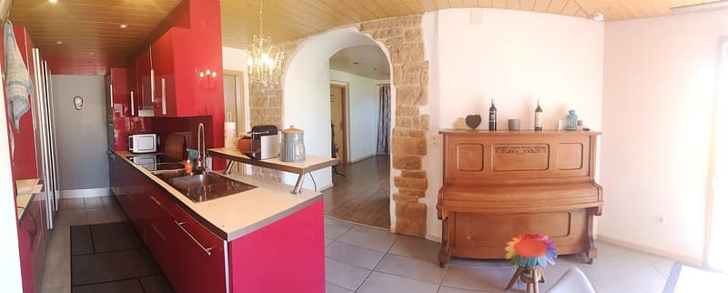 Grande maison familiale de 8,5 pièces à Lajoux, possibilité gestion chambres d'hôtes (15)