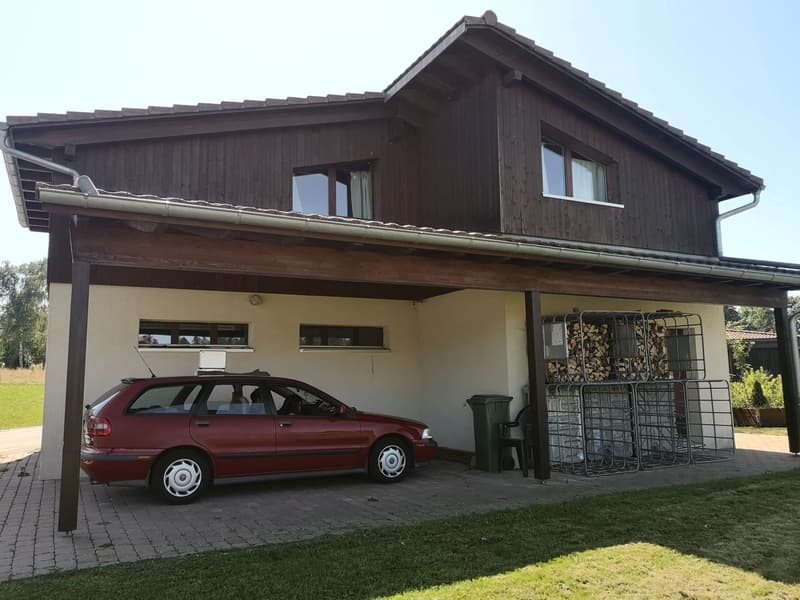 Grande maison familiale de 8,5 pièces à Lajoux, possibilité gestion chambres d'hôtes (6)