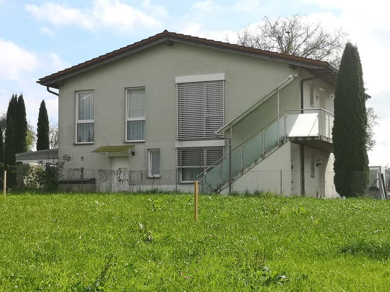 Baisse de prix : maison avec deux appartements loués et un appartement pour le propriétaire (4)