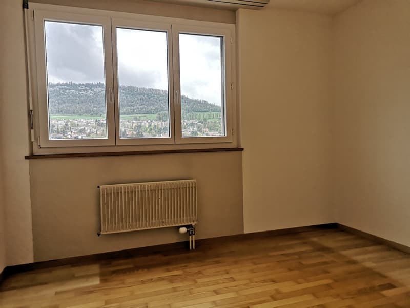 A vendre à Delémont : appartement 3.5 pièces, avec garage privé, vue sur la ville (21)
