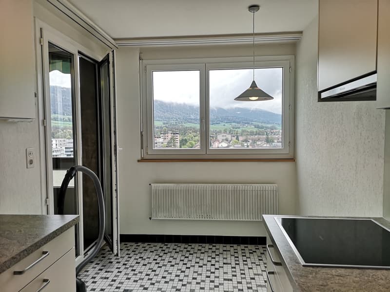 A vendre à Delémont : appartement 3.5 pièces, avec garage privé, vue sur la ville (11)