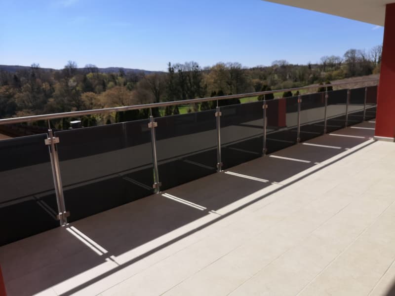 Appartement neuf au 1er étage avec terrasse couverte, avec vue. (15)