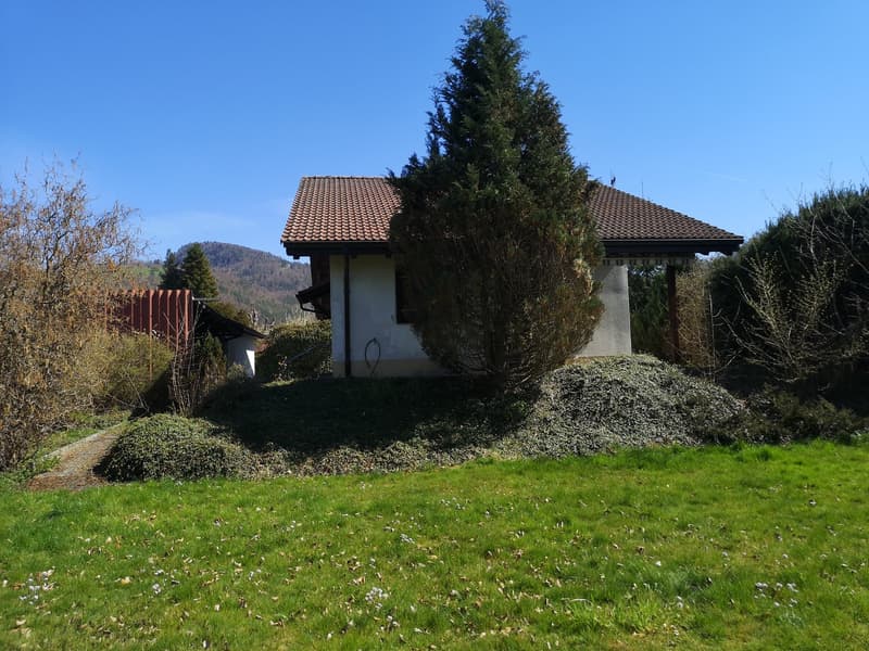 Baisse de prix : maison 5.5pces, env. 120m2, terrain 802m2, avec garage, places de parc, terrasse (6)