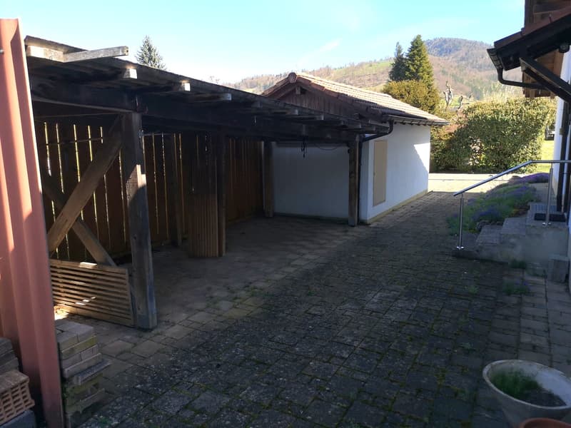 Baisse de prix : maison 5.5pces, env. 120m2, terrain 802m2, avec garage, places de parc, terrasse (9)