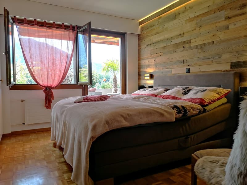 Spacieux appartement-terrasse de 5.5 pièces à Moutier avec vue dégagée, 2 garages (28)