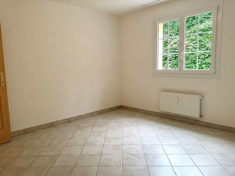 Spacieux appartement de 5.5 pièces à vendre à Soyhières avec grand balcon de 35m2 (22)