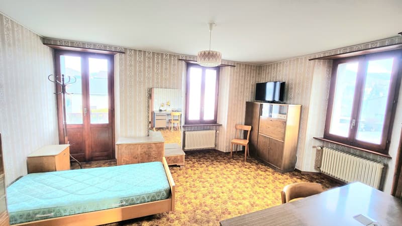 Village house in Grimisuat with possibility of creating two or three apartments (10)