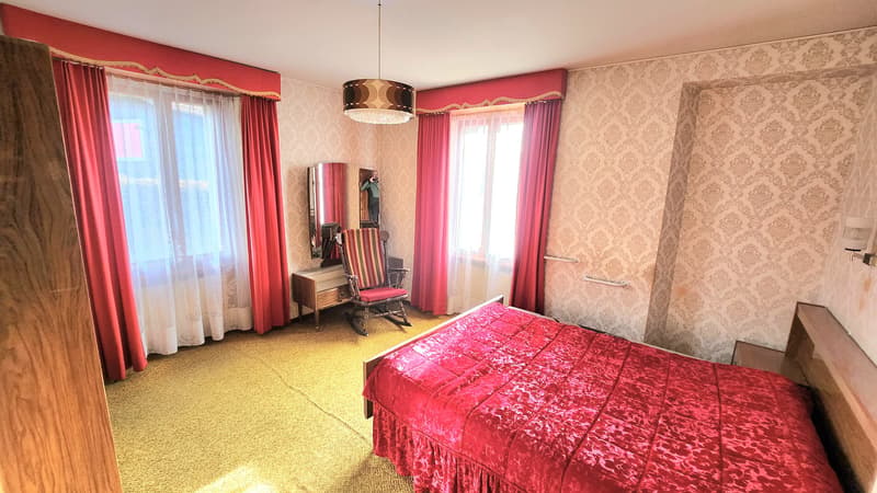 Village house in Grimisuat with possibility of creating two or three apartments (7)