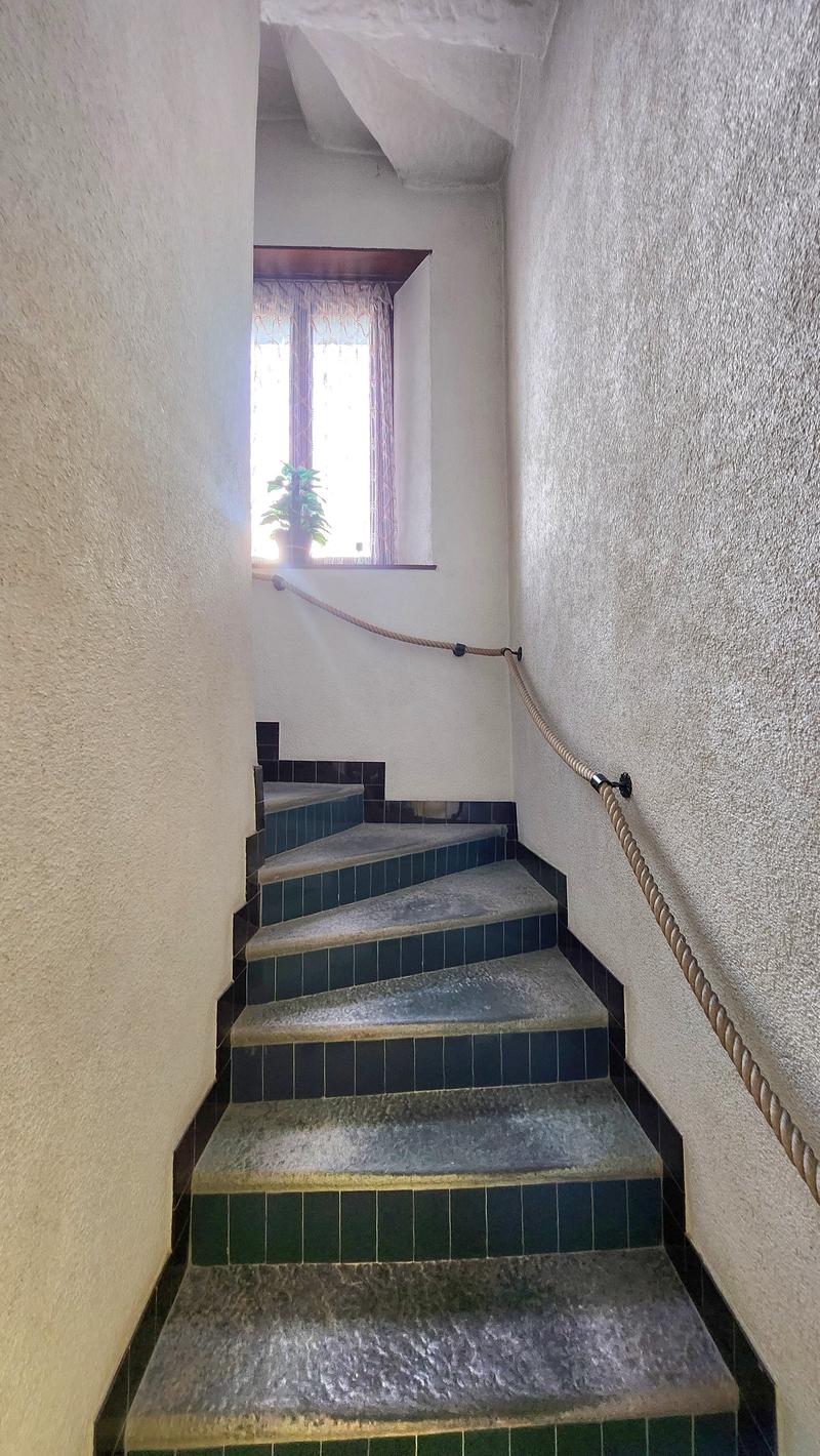 Village house in Grimisuat with possibility of creating two or three apartments (12)