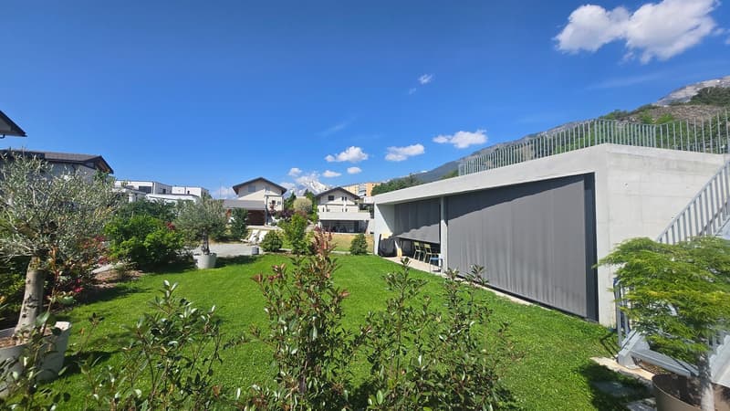 Villa contemporanea in un quartiere calmo di Grimisuat (3)