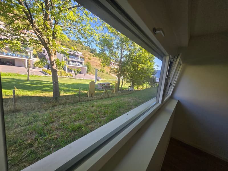 Villa contemporaine dans un quartier calme de Grimisuat (25)