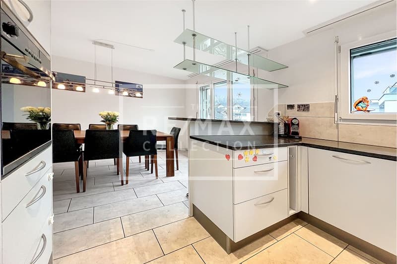 Appartement moderne attractif 4,5 pièces avec balcon en centre-ville (11)