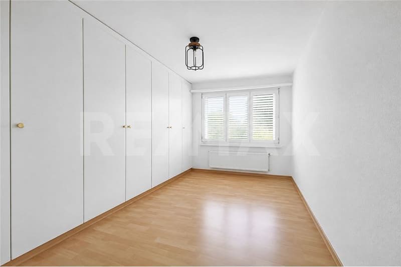 Grosszügige 4 ½-Zimmer Wohnung mit 2 Balkonen und Sicht auf den Zugersee (10)