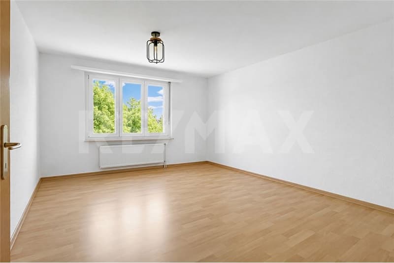 Grosszügige 4 ½-Zimmer Wohnung mit 2 Balkonen und Sicht auf den Zugersee (11)