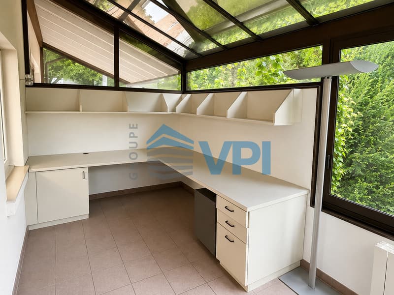 Cointrin - Beautiful 120 m2 office with storage spaces and parking spots (3)