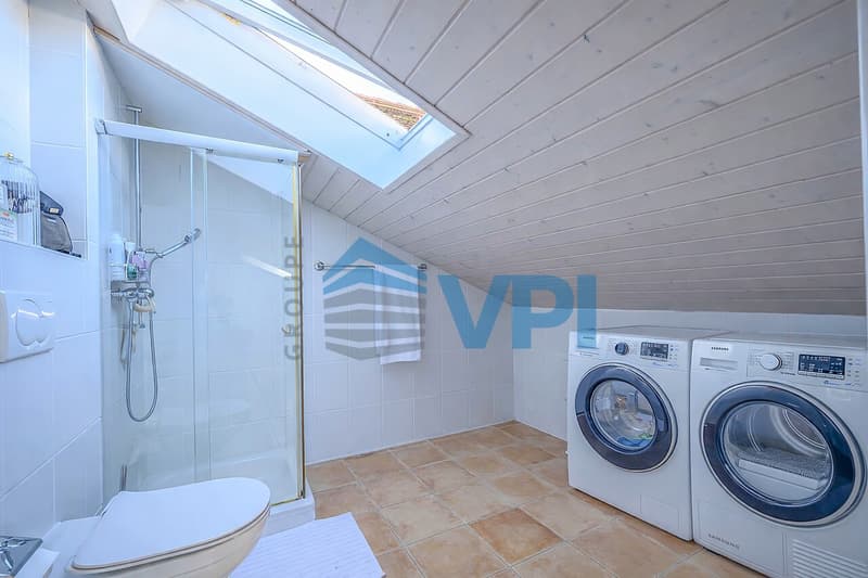 Duplex apartment with 4.5 rooms (9)