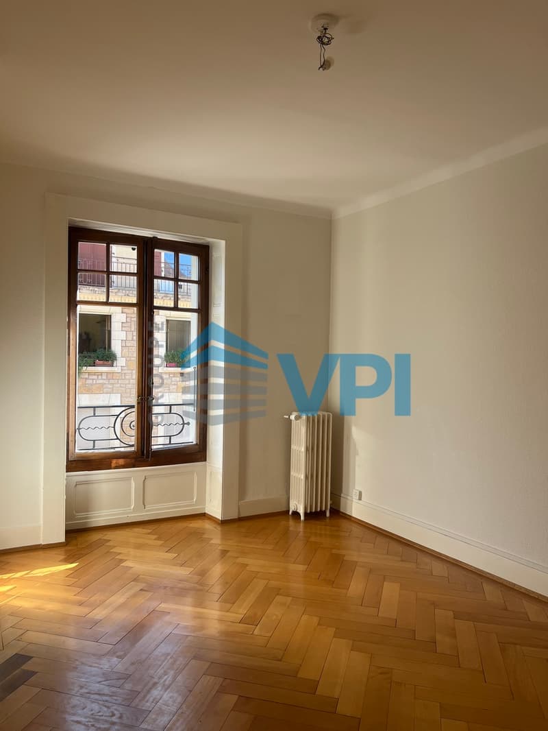 Sublime appartement de 5 pièces au coeur des Eaux-Vives (12)