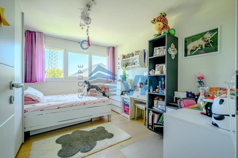 Magnifique villa individuelle de 6.5 pièces avec piscine (8)