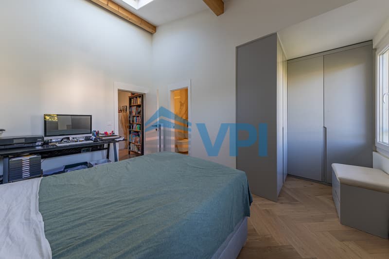 Duplex en attique magnifiquement rénové (8)