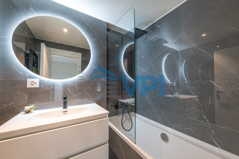 Duplex en attique magnifiquement rénové (5)