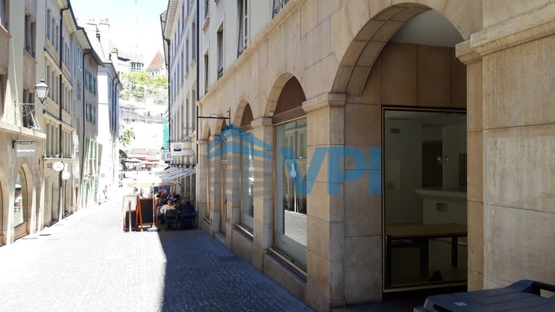 Joli studio en plein coeur de la Vieille-Ville (2)